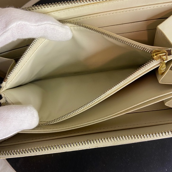 LV GUC Perle Vernis Zip Around Wallet - Picture 5 of 13